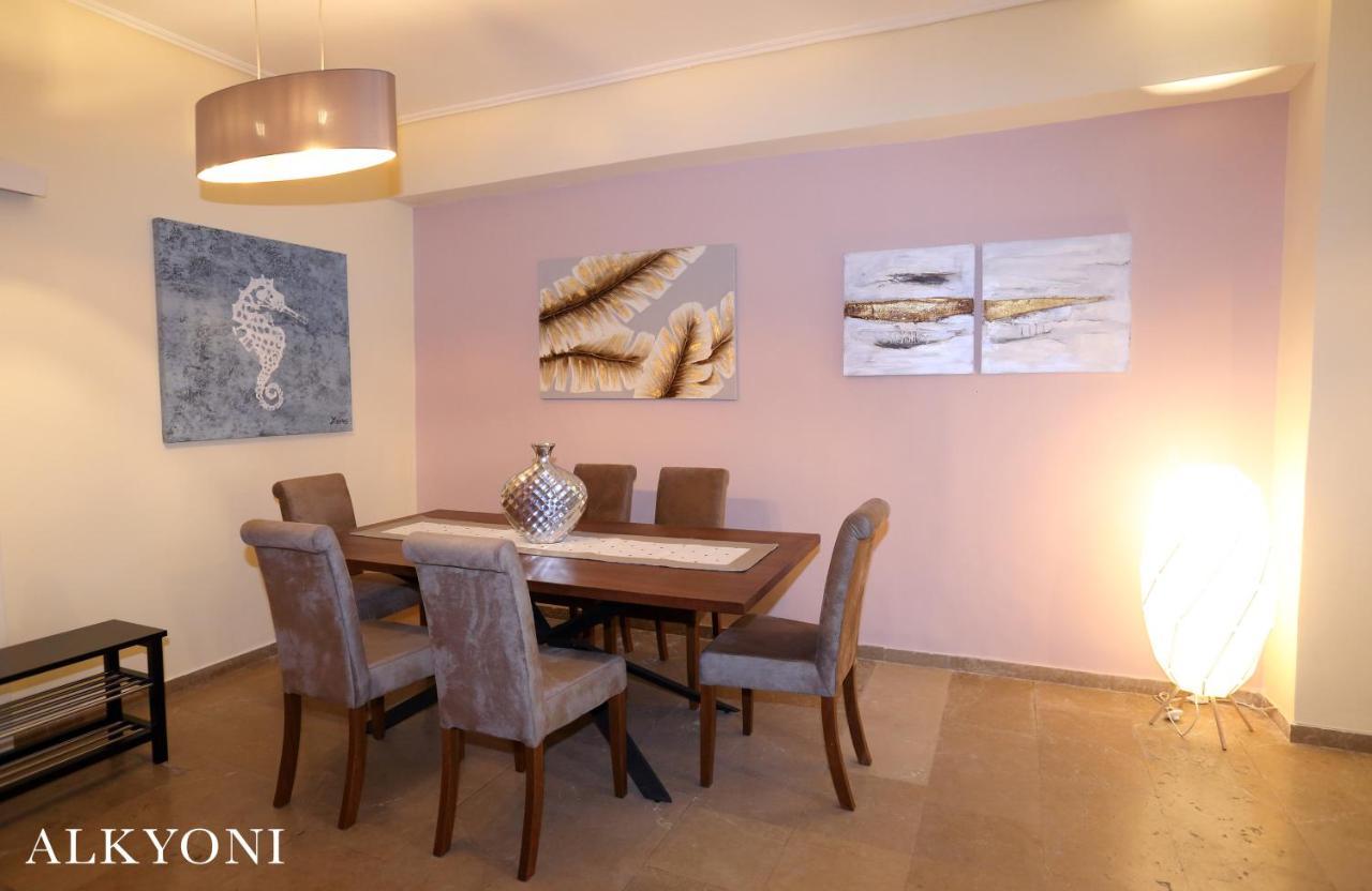 Melma Properties- Alkyoni Apartment By The Sea In Piraeus Buitenkant foto