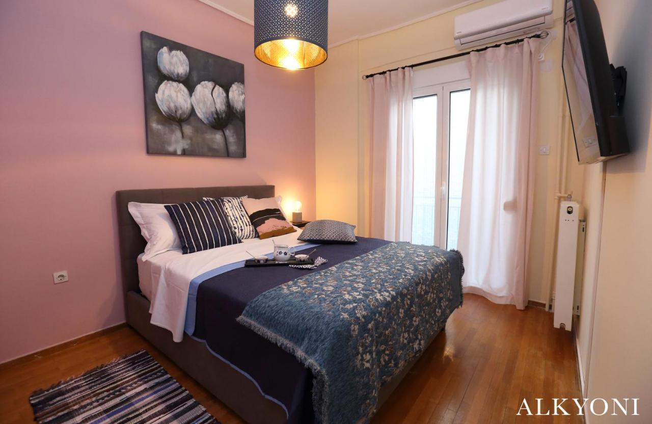 Melma Properties- Alkyoni Apartment By The Sea In Piraeus Buitenkant foto